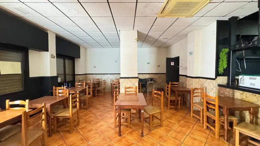 Propiedad comercial de 159m² en Torrevieja, Spain No. 2744 № 24