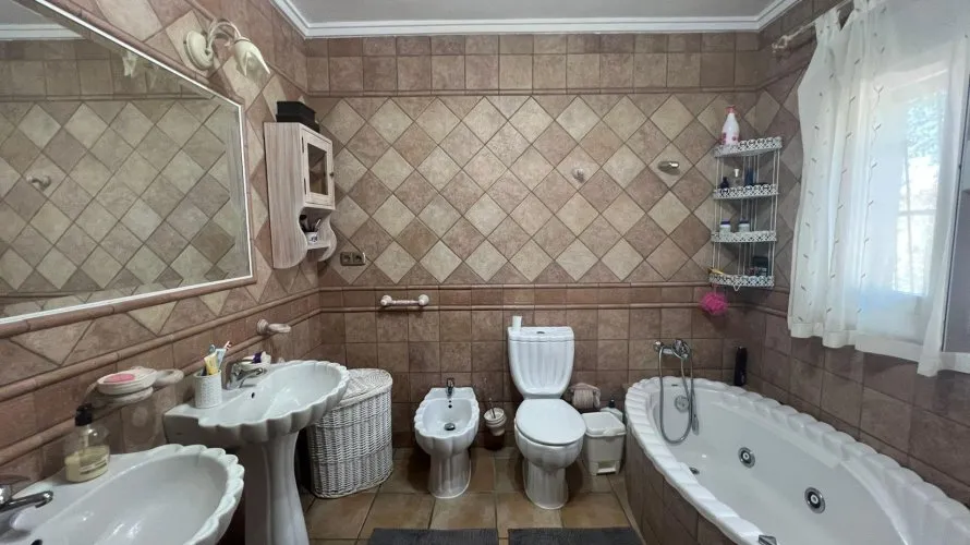 Villa de 236m² en Rojales, Spain No. 1358 № 10