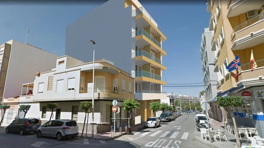 Apartamento de 34.86m² en Torrevieja, Spain No. 2879 № 3
