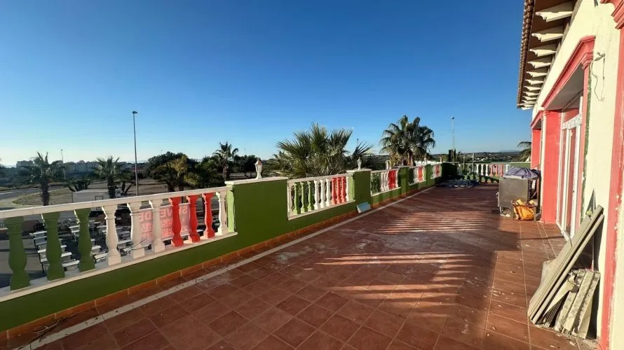 Propiedad comercial de 400m² en La Zenia, Spain No. 249 № 17