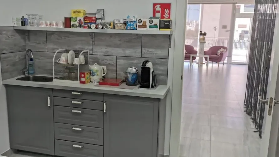 Propiedad comercial de en La Zenia, Spain No. 288 № 11
