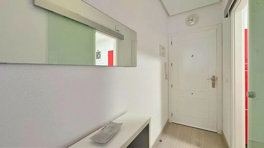 Apartamento de 1 dormitorio en Torrevieja, Spain No. 1077 № 19