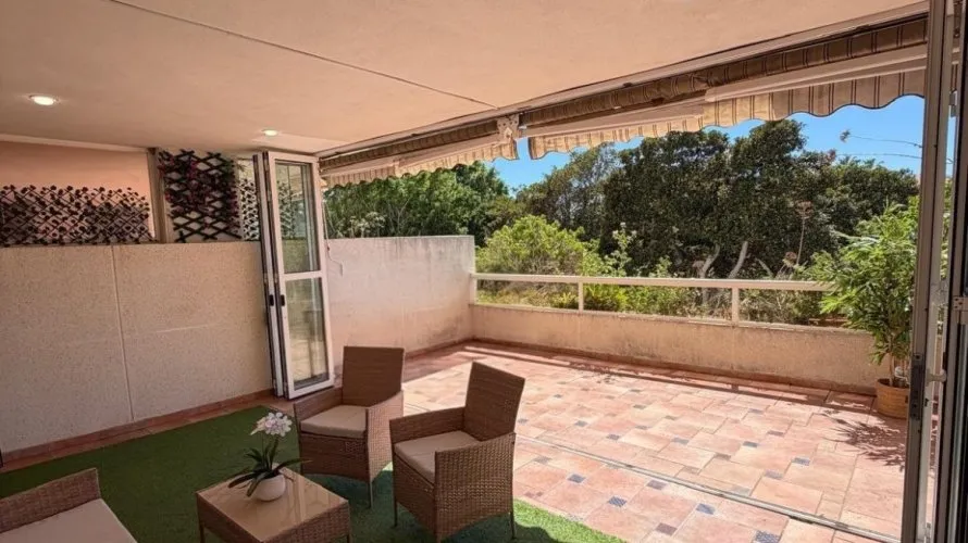 Apartamento de 2 dormitorios en Alicante, Spain No. 911 № 4
