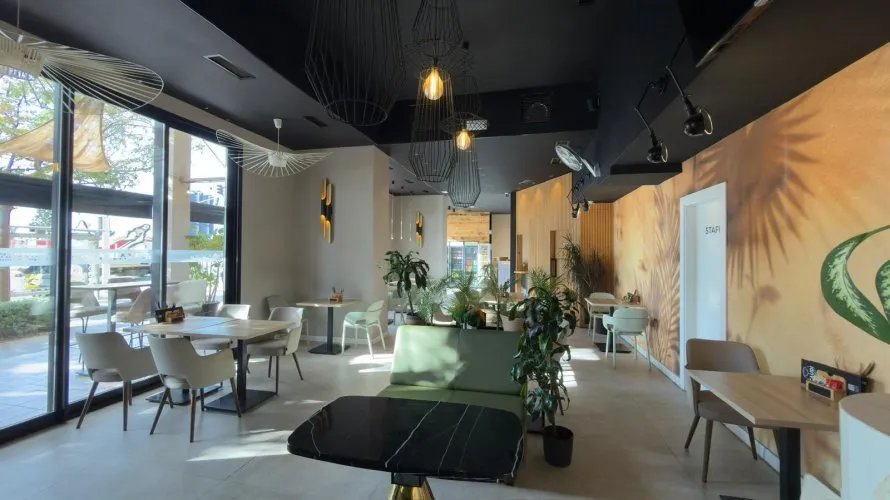 Propiedad comercial de 290m² en Benidorm, Spain No. 241 № 6