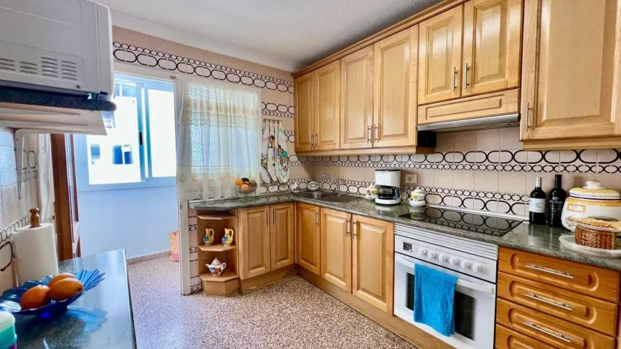 Apartamento de 3 dormitorios en La Mata, Spain No. 142 № 7