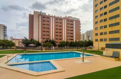 Apartamento de 2 dormitorios en Villajoyosa, Spain No. 1102