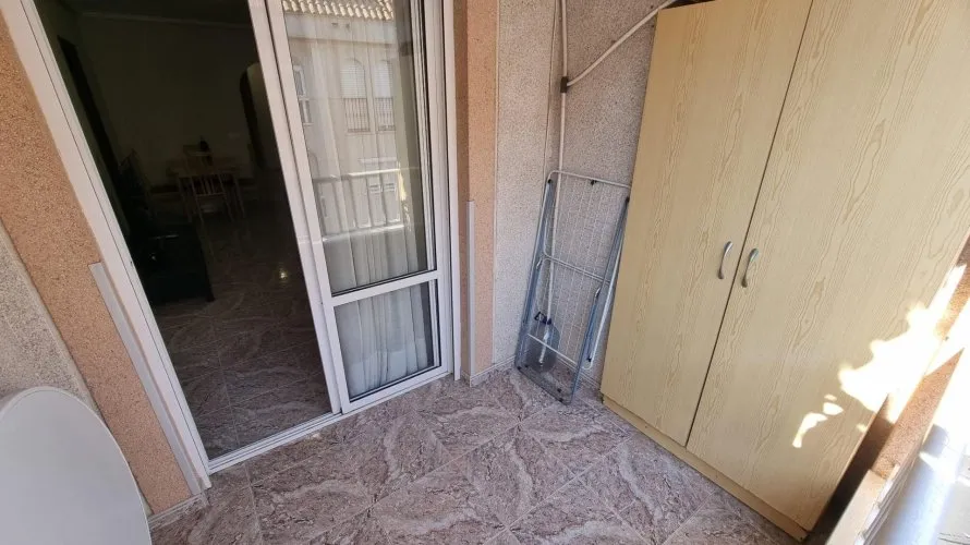 Apartamento de 2 dormitorios en Torrevieja, Spain No. 2772 № 2
