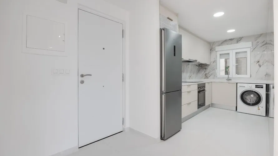 Apartamento de 3 dormitorios en Torrevieja, Spain No. 908 № 15