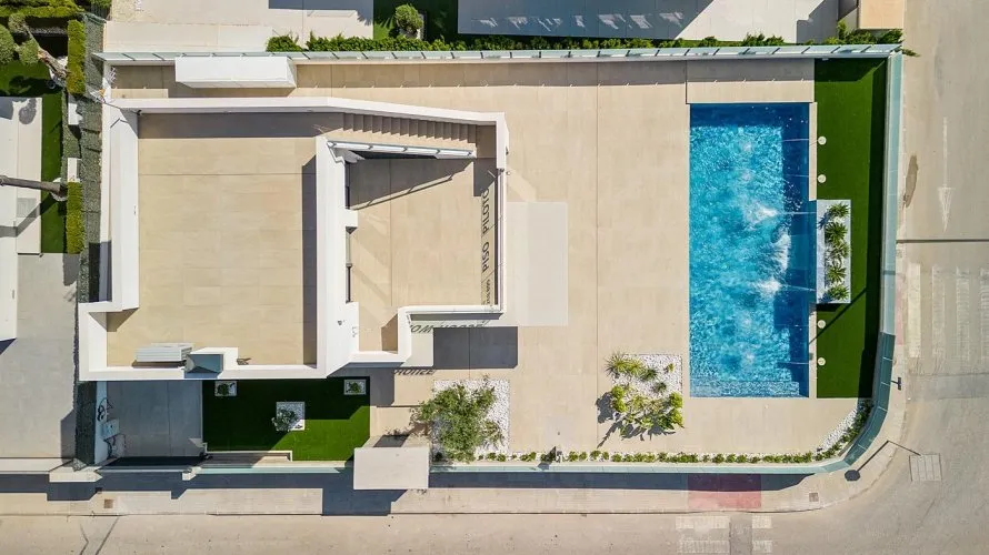 Villa de 3 dormitorios en Campoamor, Spain No. 642 № 8