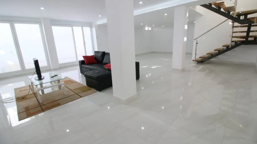 Apartamento de 4 dormitorios en La Torre, Spain No. 332 № 19