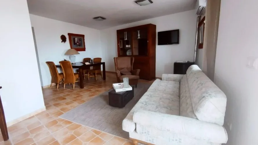 Villa de 8 dormitorios en Maryvilla, Spain No. 423 № 20