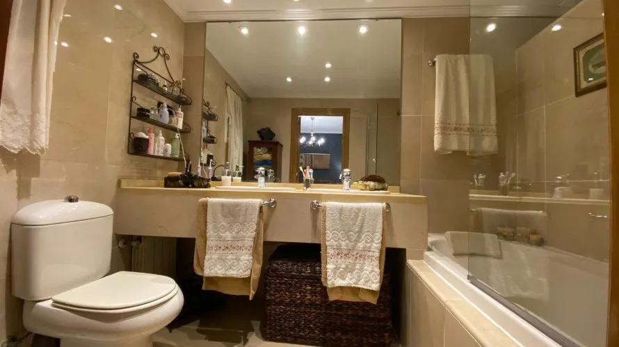 Apartamento de 4 dormitorios en Alicante, Spain No. 720 № 19