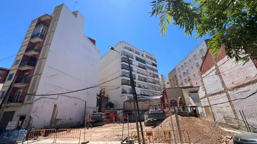 Apartamento de 2 dormitorios en Valencia, Spain No. 1198 № 2