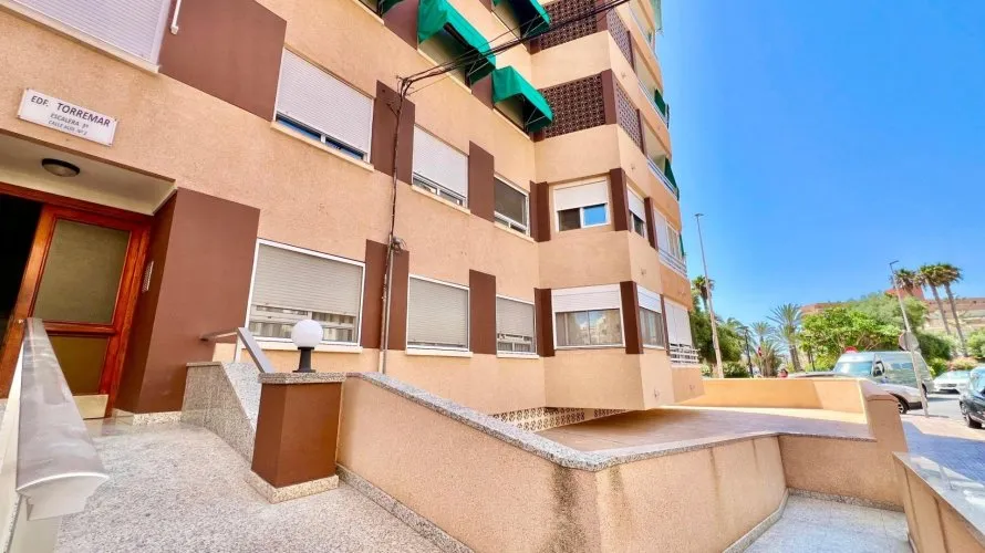 Apartamento de 3 dormitorios en La Mata, Spain No. 142 № 26