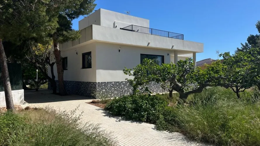 Villa de 5 dormitorios en San Vicente del Raspeig, Spain No. 1164 № 22