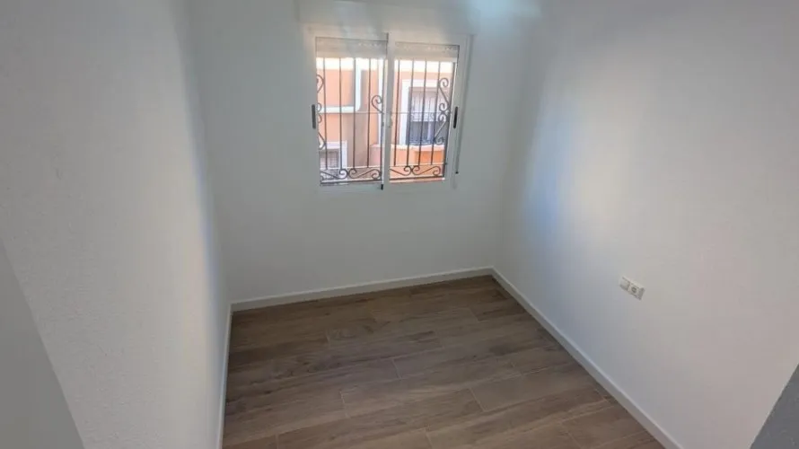 Apartamento de 95m² en La Florida, Spain No. 910 № 7