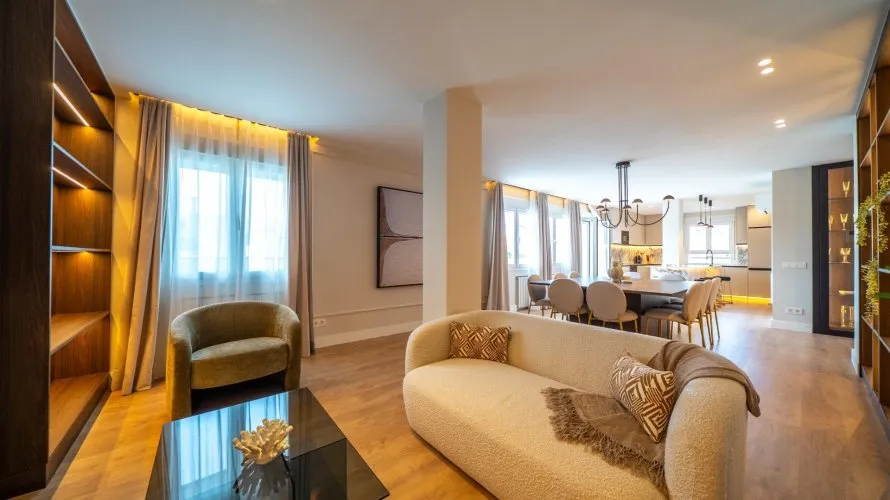 Apartamento de 3 dormitorios en Madrid, Spain No. 1191 № 4
