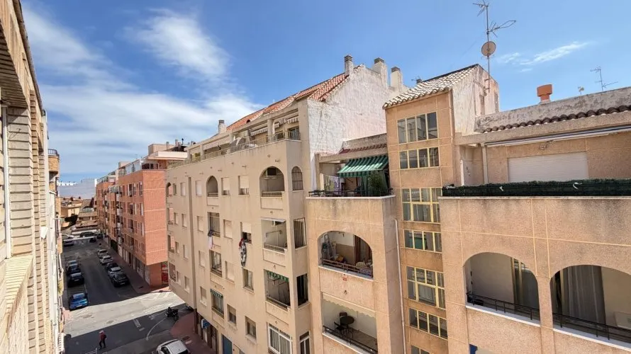 Ático de 3 dormitorios en Torrevieja, Spain No. 1111 № 18