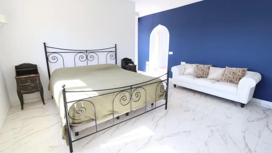 Apartamento de 4 dormitorios en Villamartin, Spain No. 818 № 11
