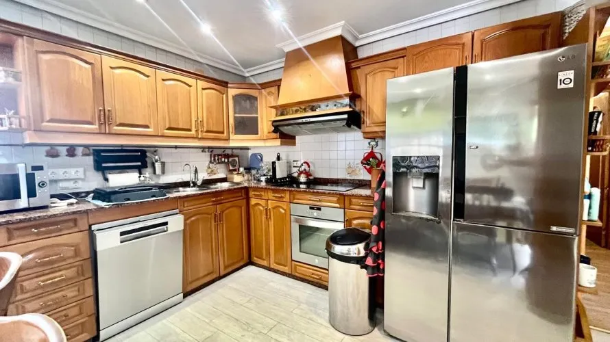 Villa de 4 dormitorios en Torrevieja, Spain No. 234 № 26