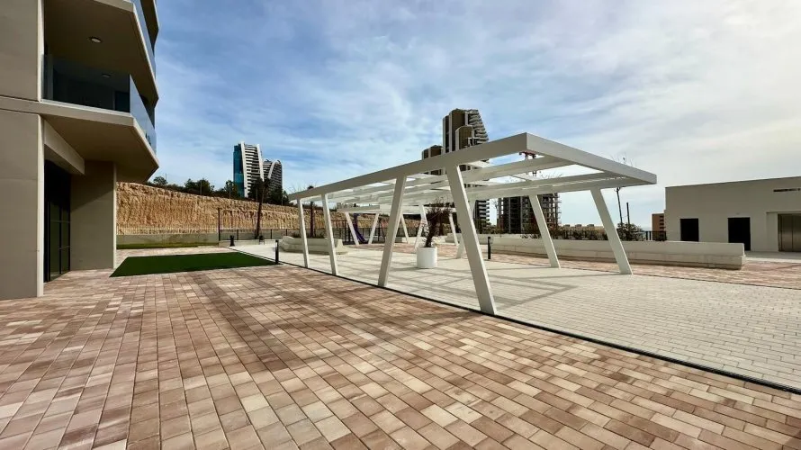 Apartamento de 2 dormitorios en Benidorm, Spain No. 546 № 21