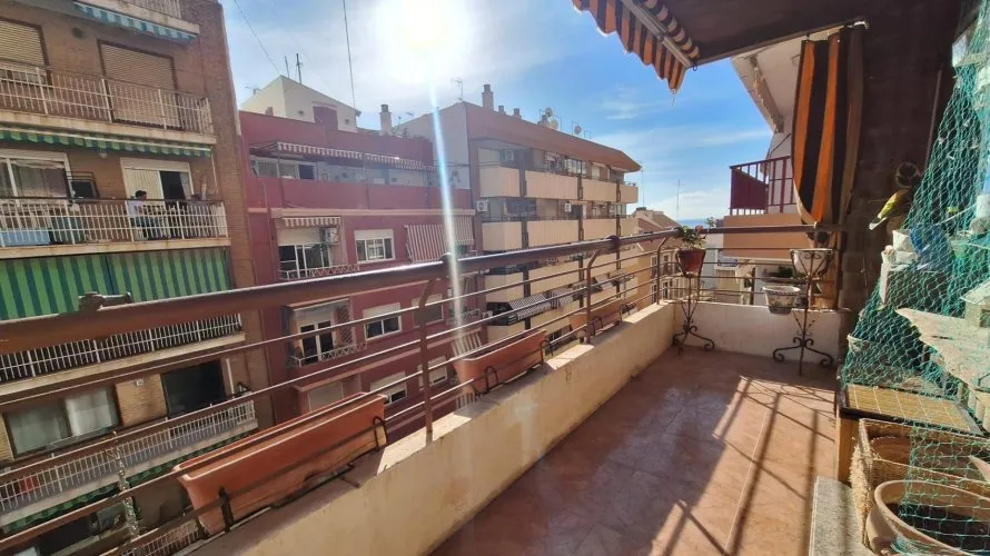 Apartamento de 3 dormitorios en Alicante, Spain No. 168 № 7