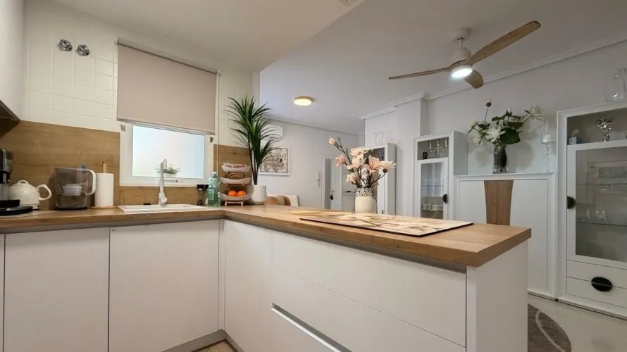 Apartamento de 3 dormitorios en Torrevieja, Spain No. 2878 № 5