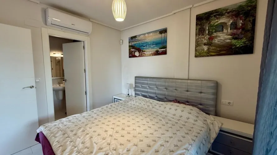 Apartamento de 3 dormitorios en Torrevieja, Spain No. 173 № 20