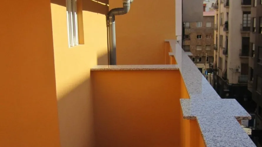 Propiedad comercial de 21 dormitorio en Alicante, Spain No. 843 № 2
