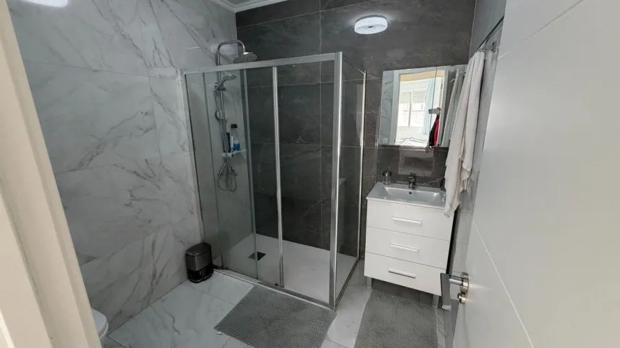 Apartamento de 3 dormitorios en Torrevieja, Spain No. 1010 № 28