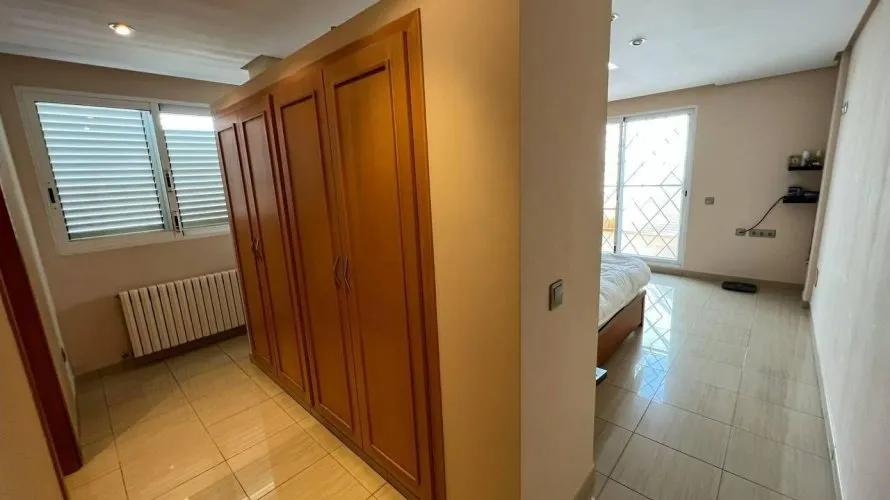 Apartamento de 4 dormitorios en Manises, Spain No. 1369 № 15