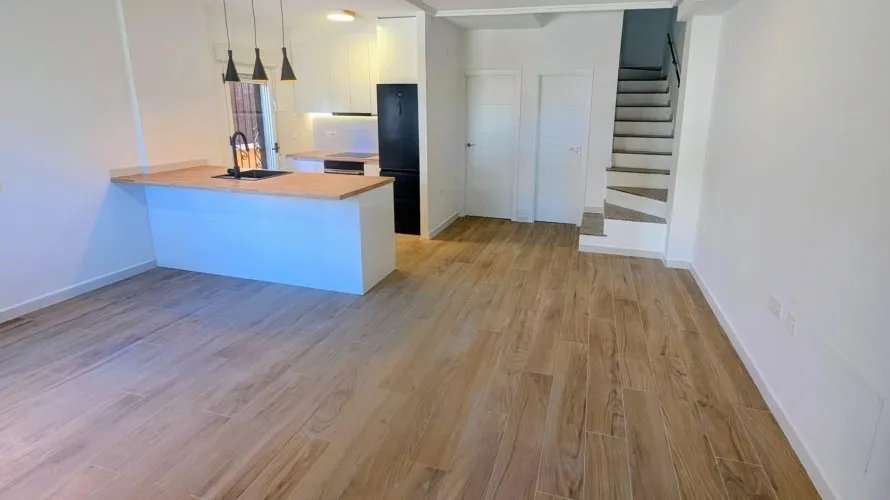 Apartamento de 95m² en La Florida, Spain No. 910 № 16
