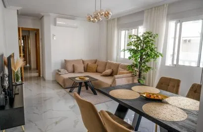 Apartamento de 3 dormitorios en Torrevieja, Spain No. 1379