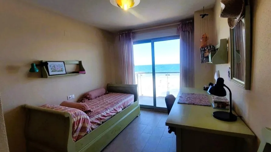 Apartamento de 4 dormitorios en Torrevieja, Spain No. 581 № 17