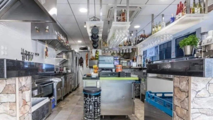 Propiedad comercial de 72m² en Alicante, Spain No. 737 № 16