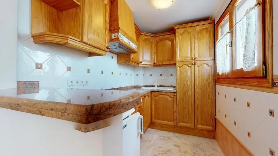 Villa de 7 dormitorios en Maryvilla, Spain No. 410 № 5