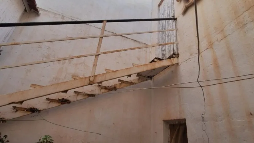 Propiedad comercial de 5 dormitorios en Torrevieja, Spain No. 125 № 23
