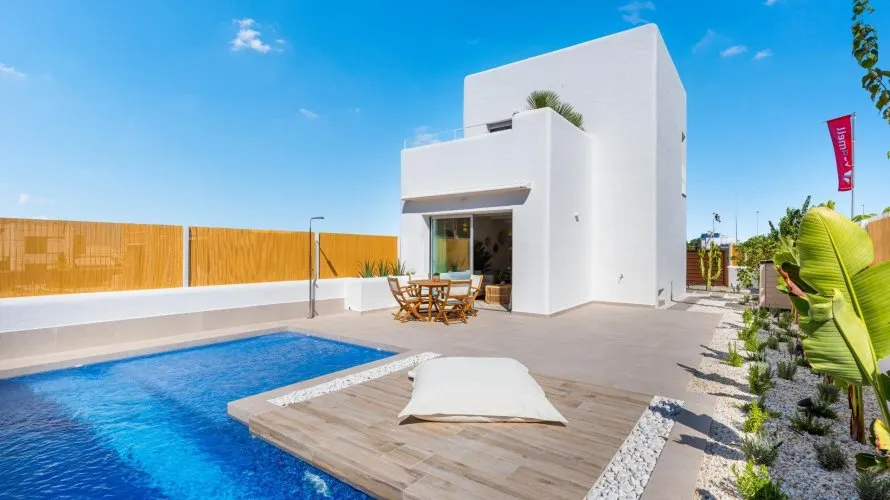 Villa de 3 dormitorios en Los Alcázares, Spain No. 865