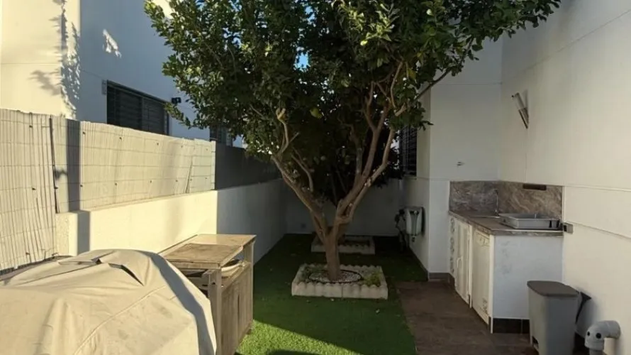 Apartamento de 3 dormitorios en Torrevieja, Spain No. 173 № 9