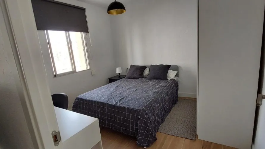 Apartamento de 2 dormitorios en Alicante, Spain No. 2808 № 1