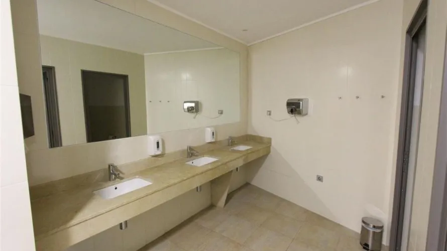Apartamento de 260m² en El Mascarat, Spain No. 970