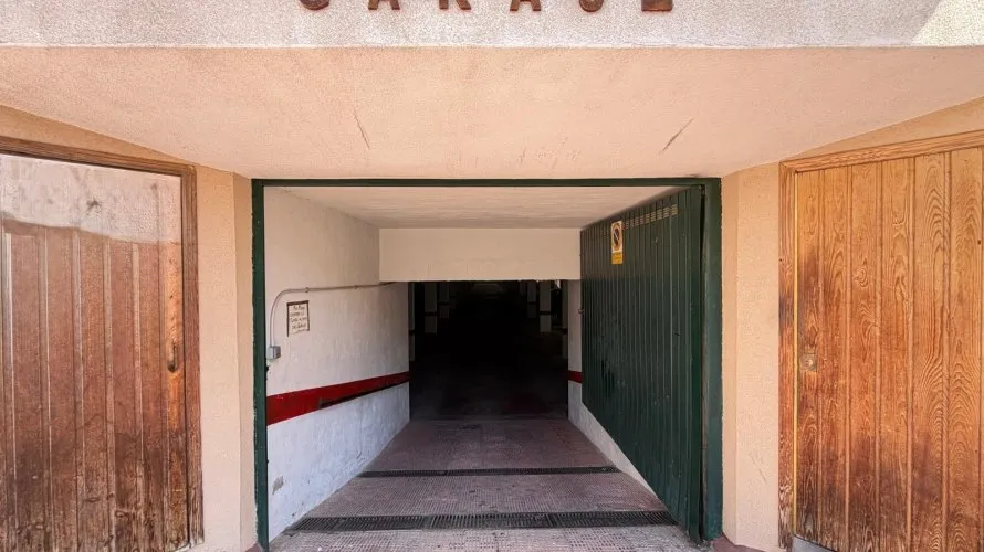 Propiedad comercial de 2800m² en Torrevieja, Spain No. 1429 № 3
