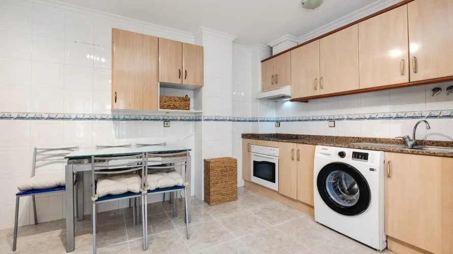 Apartamento de 2 dormitorios en Torrevieja, Spain No. 2859 № 18