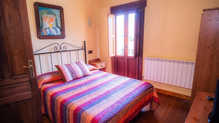 Villa de 8 dormitorios en Lena, Spain No. 1294 № 21