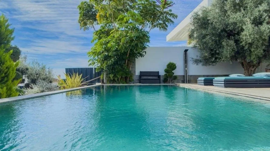 Villa de 5 dormitorios en Finestrat, Spain No. 1376