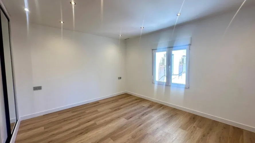 Apartamento de 3 dormitorios en Alicante, Spain No. 1390 № 8