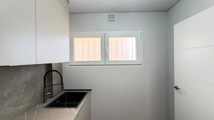 Apartamento de 3 dormitorios en Torrevieja, Spain No. 1134 № 22