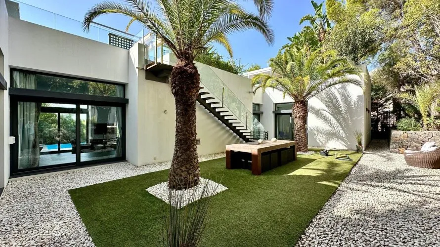 Villa de 4 dormitorios en Altea, Spain No. 618 № 11