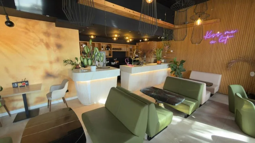 Propiedad comercial de 290m² en Benidorm, Spain No. 241 № 5
