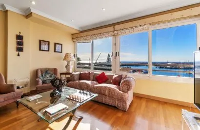 Apartamento de 128m² en Torrevieja, Spain No. 1038